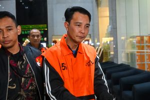 Bupati Rejang Lebong Diduga Terima Suap Rp 980 Juta Selama Ramadhan