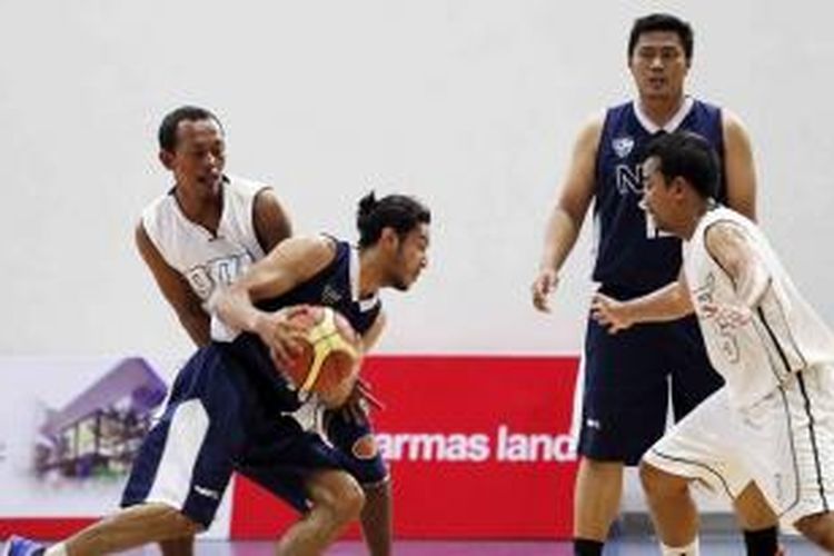 Suasana bola basket Sinar Mas Land Journalist Basketball Tournament 2015.