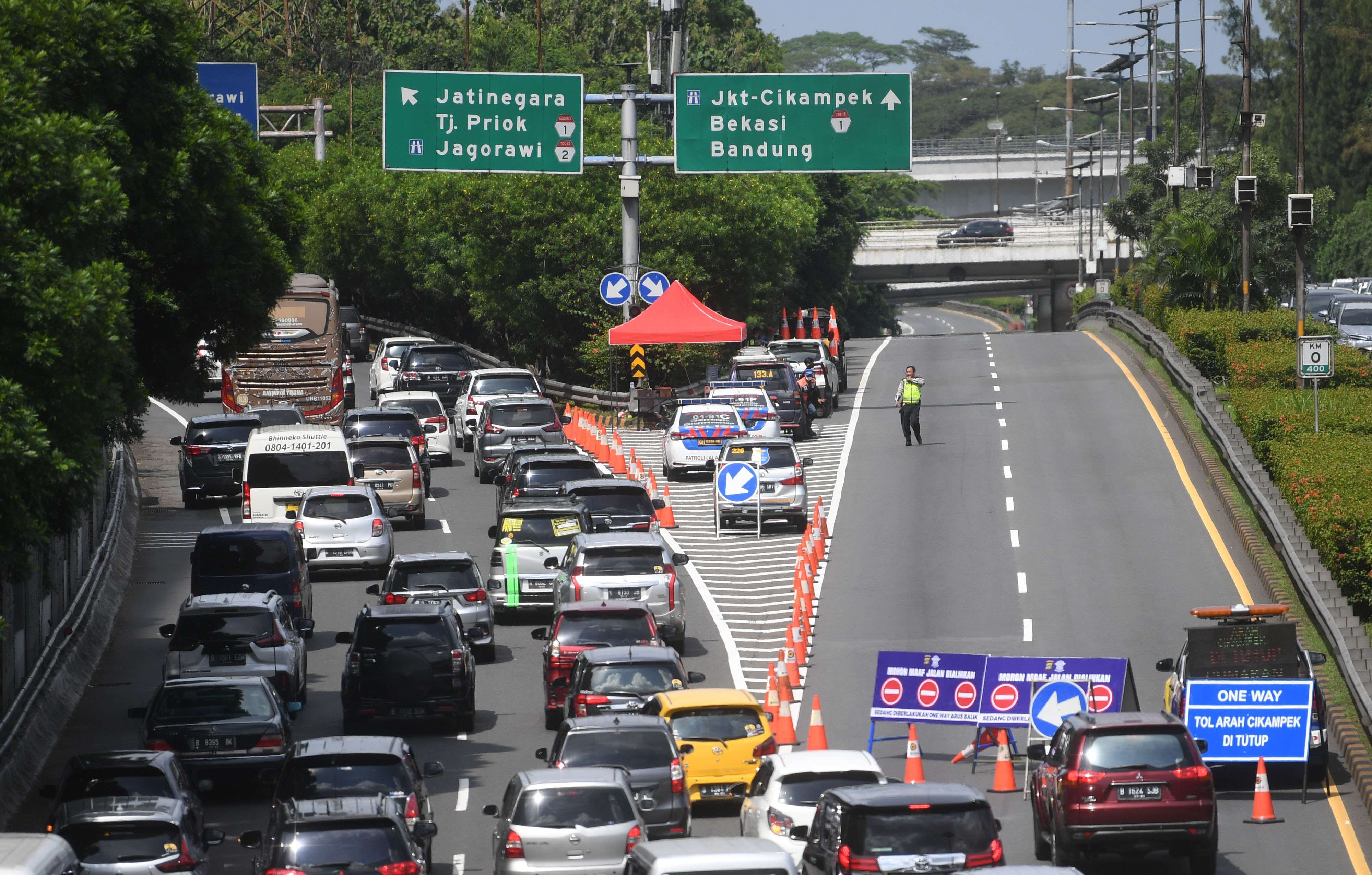 Arus Balik di Tol Pecah Rekor Kemarin, Hari Ini Diprediksi Masih Melonjak