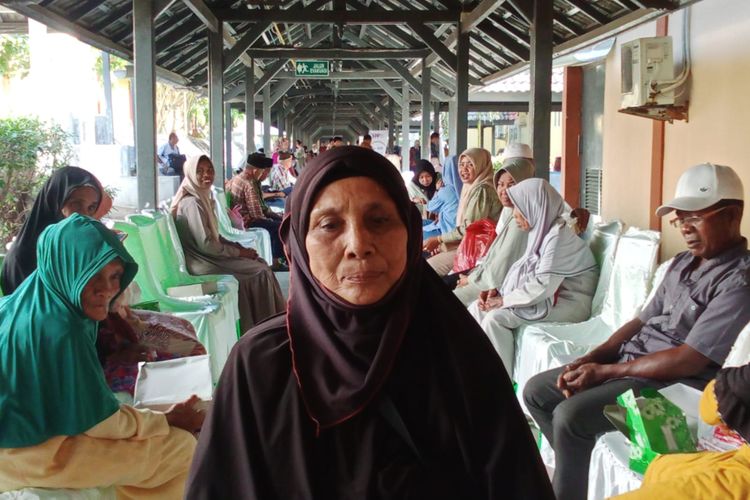 Siti Romlah (70) saat ditemui di Rumah Sakit Umum Daerah Cut Meutia Aceh Utara, Selasa (28/5/2024).