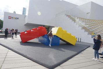 Lego House, Belajar dan Bermain di ''Kampung Halaman'' Lego
