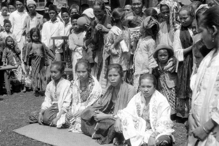 Masyarakat Suku Rejang, grup tari Suku Rejang tahun 1939.