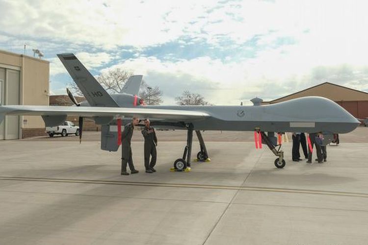 Drone bersenjata canggih MQ-9 Reaper senilai Rp 41,4 triliun.