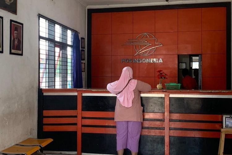 Kantor Pos di Desa Rajamandala, Kecamatan Cipatat, Kabupaten Bandung Barat dibobol maling, Sabtu (3/9/2022)