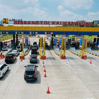 Gerbang Tol Kalikangkung. Diskon tarif tol Nataru 2025/2025. Diskon tarif tol Desember 2025. Diskon tol Nataru 2025/2026.