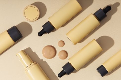 Perbedaan Concealer dan Foundation, Jangan Salah!