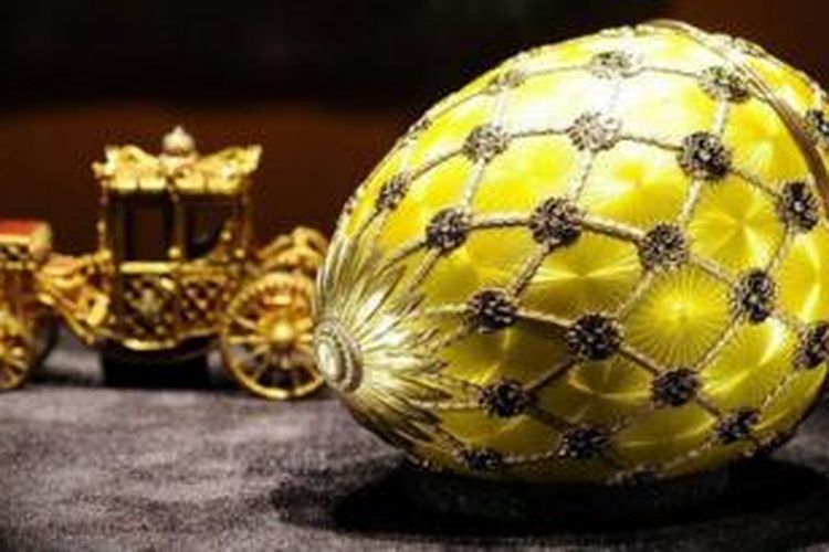 Telur Faberge adalah harta karun kekaisaran Rusia yang di seluruh dunia hanya terdapat 50 buah dan delapan di antaranya dinyatakan hilang.