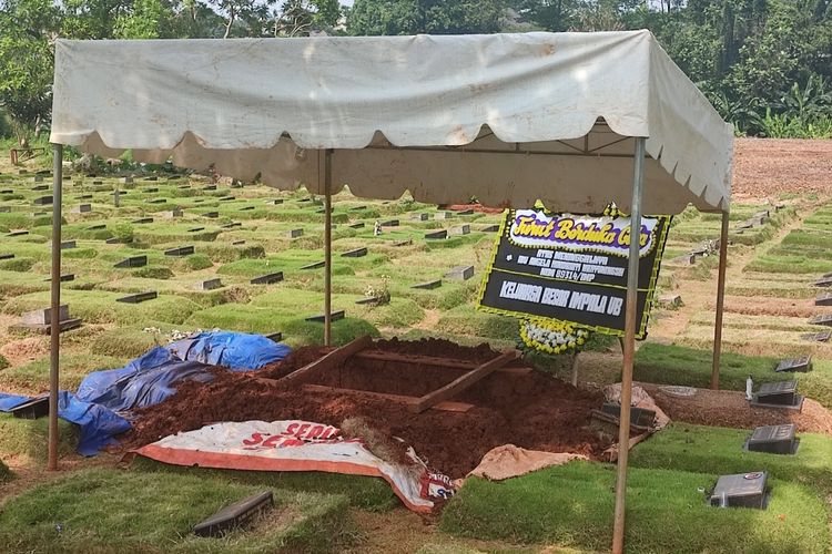 Jenazah Angela Hindriati Wahyuningsih (54), korban mutilasi seorang pria M Ecky Listiantho (34) akan dimakamkan di Taman Pemakaman Umum (TPU) Kampung Kandang, Jagakarsa, Jakarta Selatan, Kamis (12/1/2023) siang.