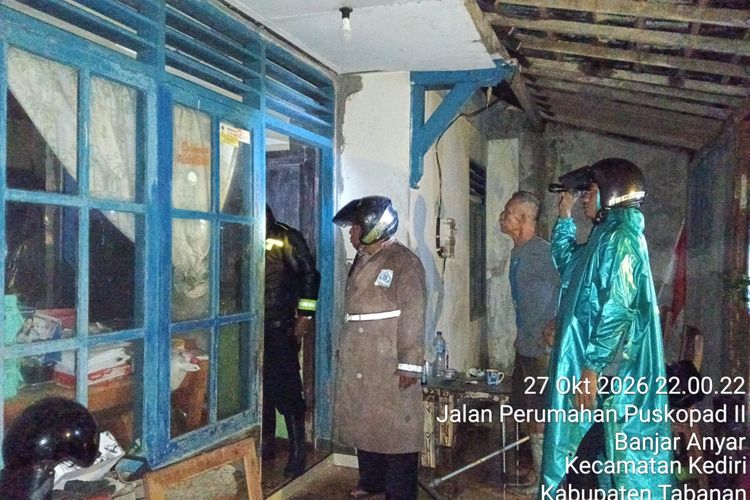 Tanah Longsor Timpa 3 Rumah di Tabanan Bali, Satu Korban Terluka