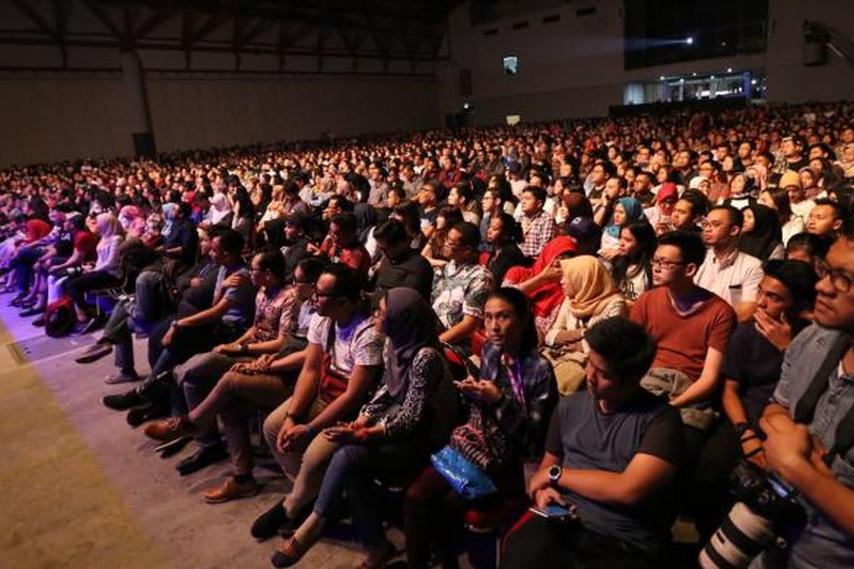 Suasana pada hari pertama Java Jazz Festival 2017 di JI Expo Kemayoran, Jakarta, Jumat (03/03/2017). Festival musik tahunan berskala dunia ini berlangsung hingga Minggu, 5 Maret mendatang.