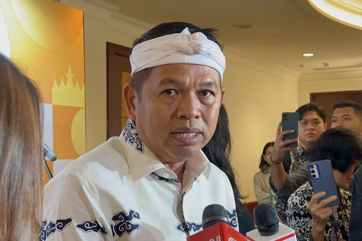 Gubernur Jawa Barat Dedi Mulyadi merespons gugatan organisasi sekolah swasta ke PTUN imbas rombel 50 siswa