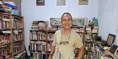 Kisah Pustakawan Spesialis Buku Kritis di Bengkulu, Kagumi Jim Morrison hingga Nietzsche