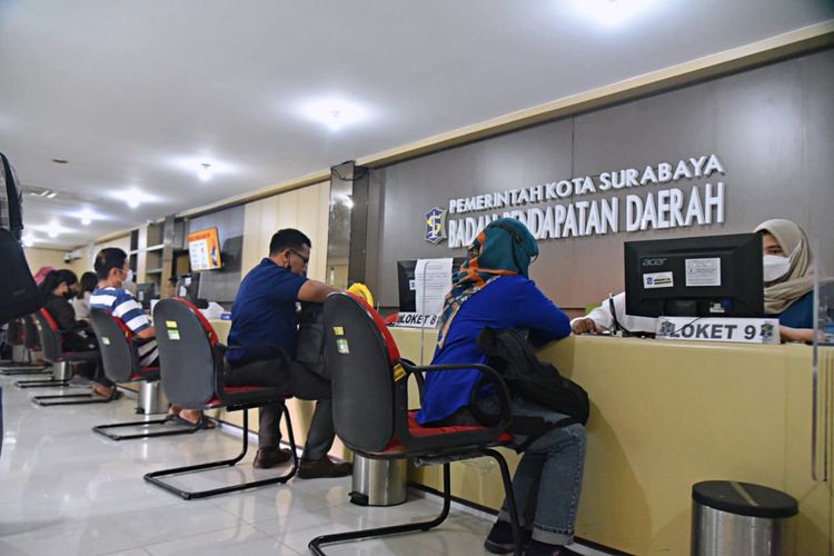 Pemerintah Kota Surabaya memberikan program penghapusan sanksi administratif atau denda denda pajak bumi dan bangunan (PBB).