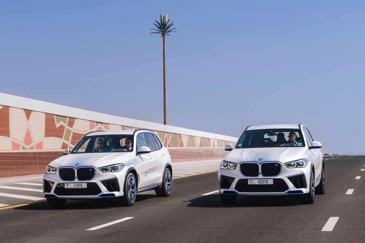 BMW iX5 Hydrogen dites di Uni Emirat Arab