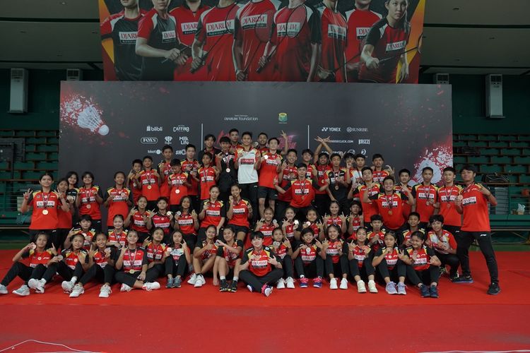 PB Djarum menjadi juara umum turnamen Gubernur Cup 2023 yang digelar di GOR Djarum, Kudus, Jawa Tengah, pada 13-18 November 2023. 