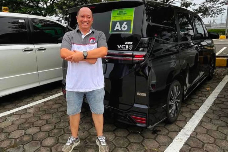 Cerita Pemilik Toyota Voxy R90: Super Nyaman buat Family Trip