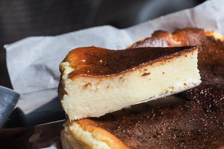 Ilustrasi Basque cheesecake