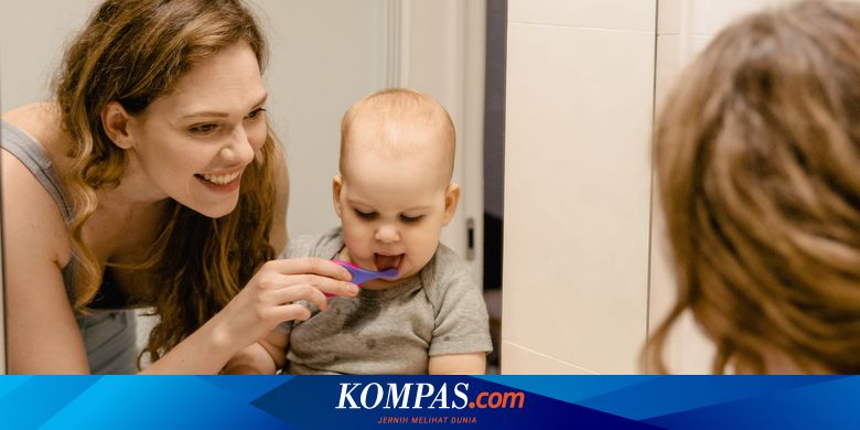 Paano Ipakilala ang Sipilyo sa Iyong Anak: Simulan Pa sa Sanggol!