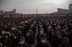 Ribuan Orang Korea Utara Pakai Masker dalam Aksi Mendukung Pemerintah