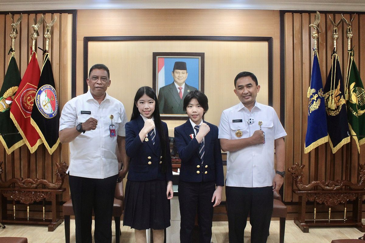 Mischka Aoki (12 tahun) dan Devon Kei Enzo (11 tahun) diangkat menjadi Duta Bela Negara oleh Kemenhan pada Hari Sumpah Pemuda 2021.