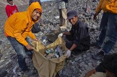 Pendaki Diimbau Tak Bermalam Tahun Baru di Puncak Merapi