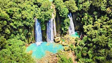Panduan Wisata Curug Cikaso Sukabumi, Pesona Air Terjun Tiga Warna