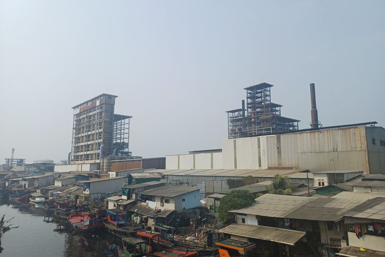 Warga Cilincing Jakut Keluhkan Bau Diduga dari Pabrik Minyak, Pakai 3 Air Purifier hingga Khawatir ISPA