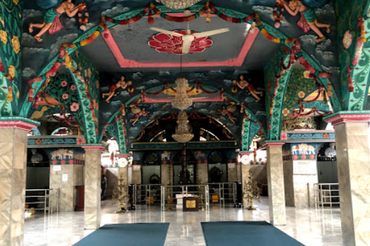 Dalam Kuil Shri Mriamman, Kota Medan