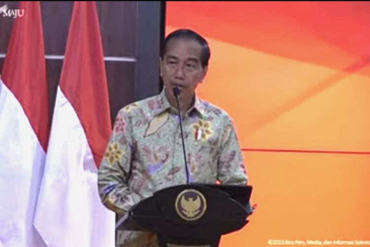 Presiden Joko Widodo saat memberikan sambutan di rakornas Badan Kependudukan dan Keluarga Berencana Nasional (BKKBN), di Jakarta Timur, Rabu (25/1/2023).