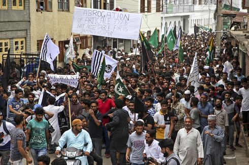 Umat Muslim India di Wilayah Kashmir Sambut Perayaan Idul Adha Usai Unjuk Rasa