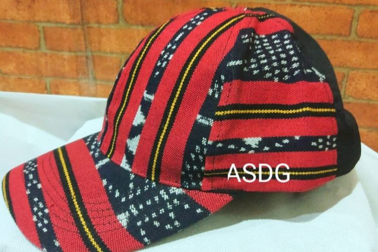 Foto: Topi salah produk andalan  Angelia Sonya Da Gama (ASDG) Ikat Production yang dipamerkan di Mandalika  Dokumen ASDG Ikat Production