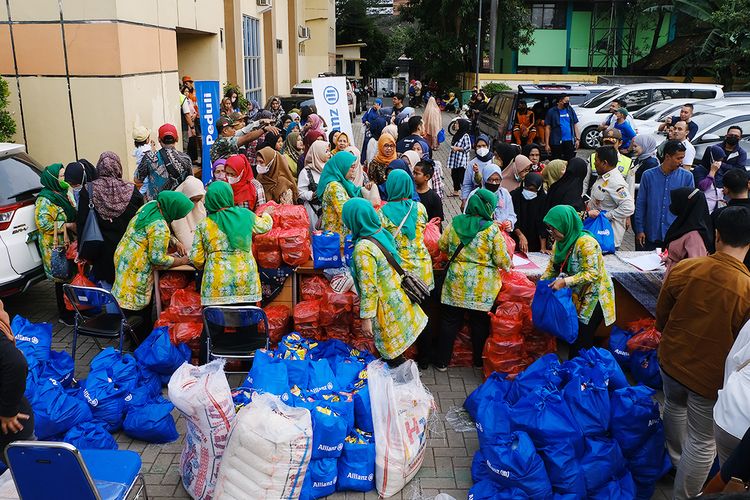 Unit Syariah Allianz Life Indonesia (Allianz Syariah) menyambut bulan Ramadhan 1444 H dengan serangkaian kegiatan untuk ?Berbagi Kebaikan yang Menguatkan?. 