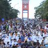 Shalat Idul Adha di Palembang, Ribuan Warga Menyemut hingga ke Jembatan Ampera