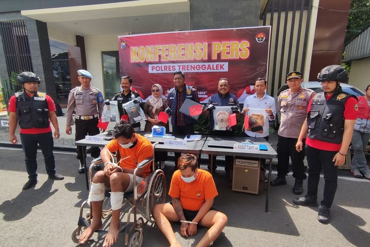 Dua pelaku pencuri asal Kabupaten Kudus Jawa Tengah, ditangkap Polisi Trenggalek Jawa Timur, Kamis (12/08/2024)