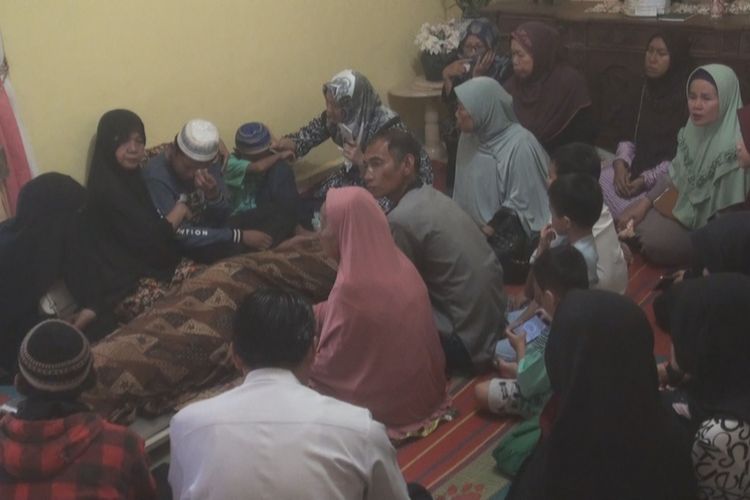 Jenazah Laili korban kecelakaan di Jalan Jendral Sudirman Prabumulih disemayamkan di rumah salah satu keluarganya di Kelurahan Sukajadi Prabumulih. Laili meninggalkan kedua anak yang masih remaja