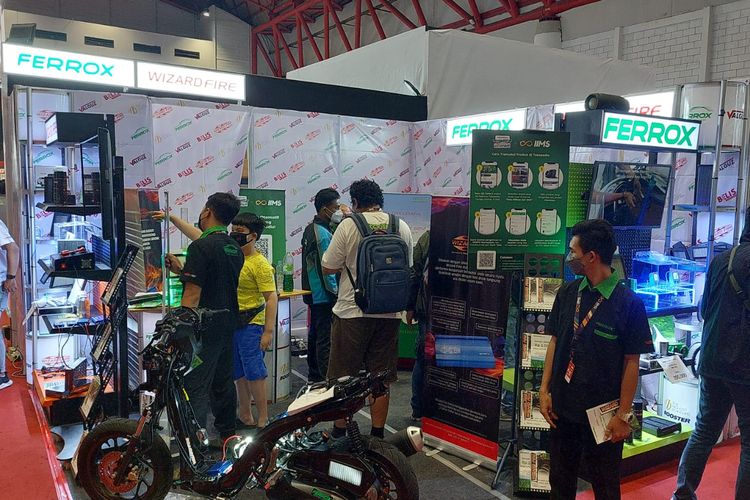 Perawatan kendaraan yang dijual di IIMS Hybrid 2022