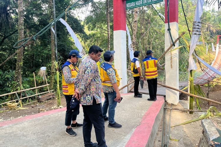 Beban Berlebih Bikin Jembatan Pongpet Ambruk Saat Diresmikan