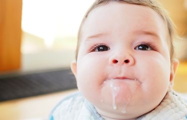 Bayi Sudah Gumoh tapi Masih Ingin Menyusu, Apa yang Harus Dilakukan?
