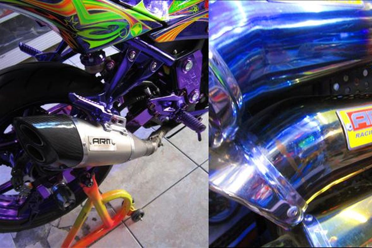 Knalpot racing andalan ARM Motor untuk sepeda motor Ninja dan Yamaha