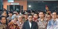Ambil S1 Hukum, Hasto Ingin Jadi Lawyer yang Bela Korban Kekuasaan