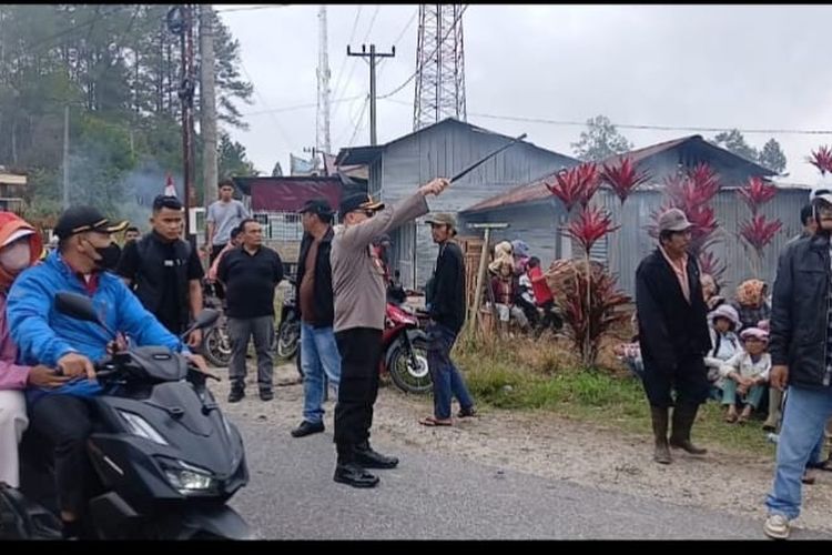 Penyerangan Rumah Warga di Humbahas Dipicu Sengketa Lahan, Belasan Rumah dan Kendaraan Dirusak