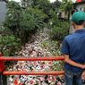 Kali Baru Cimanggis Depok Dipenuhi Sampah Plastik hingga Kasur, Ini Penyebabnya