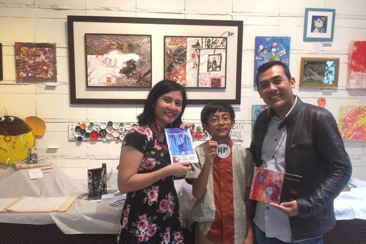 Hikaru, 12 thn, siswa Binus School Serpong menggelar pameran tunggal di Gedung Mitra Hadiprana Kemang, Jakarta (17-23 Desember 2018).