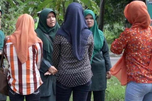 Puluhan Perempuan Bercelana Ketat Terjaring Razia Polisi Syariah