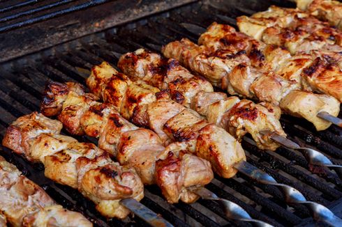 Tips Membuat Sate Ayam agar Dagingnya Empuk dan Bumbu Meresap