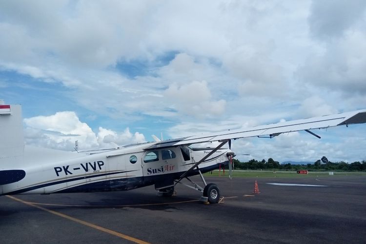 Pesawat Susi Air yang terparkir di halaman depan Hanggar Malinau.