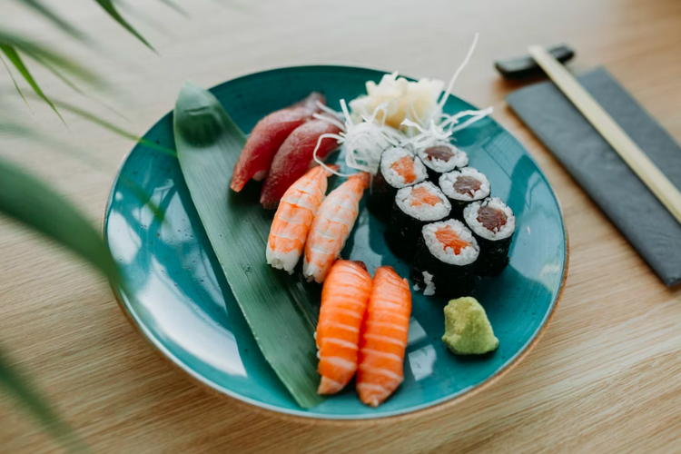 Ilustrasi sushi dan wasabi