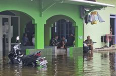 Banjir di Genuksari Kota Semarang Masih Satu Meter, Warga Tetap Enggan Mengungsi