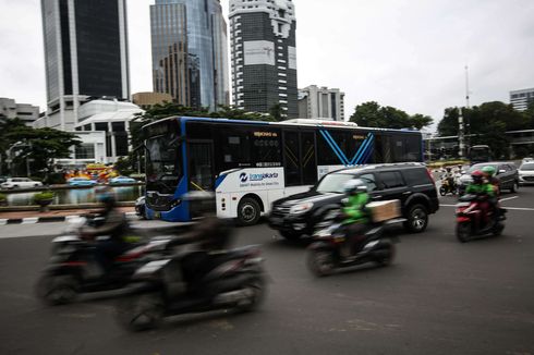 Menyeberang di Jalur Transjakarta, Bocah Laki-Laki Tewas Tertabrak Bus