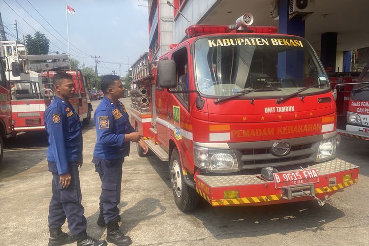 Pemkab Bekasi Sediakan Mobil Damkar Gratis untuk Rayakan Kelulusan, Cukup Ajukan Surat